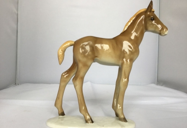 купить фарфоровую статуэтку  конь, статуэтка фарфоровая лошадь, лошадь фарфоровая, жеребёнок фарфор Хутченройтер, жеребёнок Hutschenreuther, M.H. Fritz, скачущий жеребенок