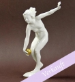 купить фарфоровую статуэтку, статуэтка фарфоровая, играющая в мяч, обнаженная  с мячом,  девушка с мячом,  фарфор,  Хутченройтер (Hutschenreuther), художник Карл Туттер, Karl Tutter